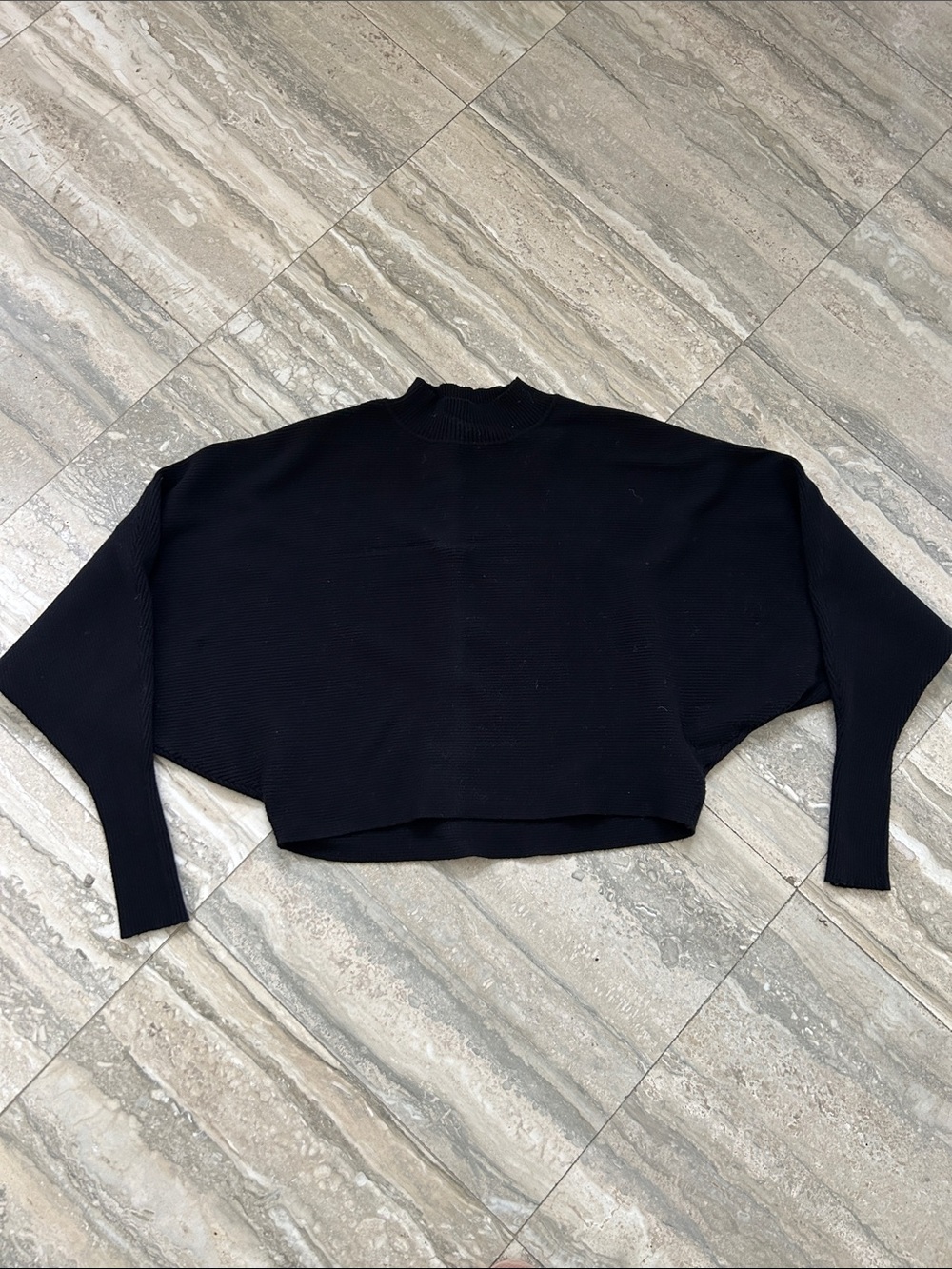 Black Cropped Ribbed Mock-Neck Women's sweater size small